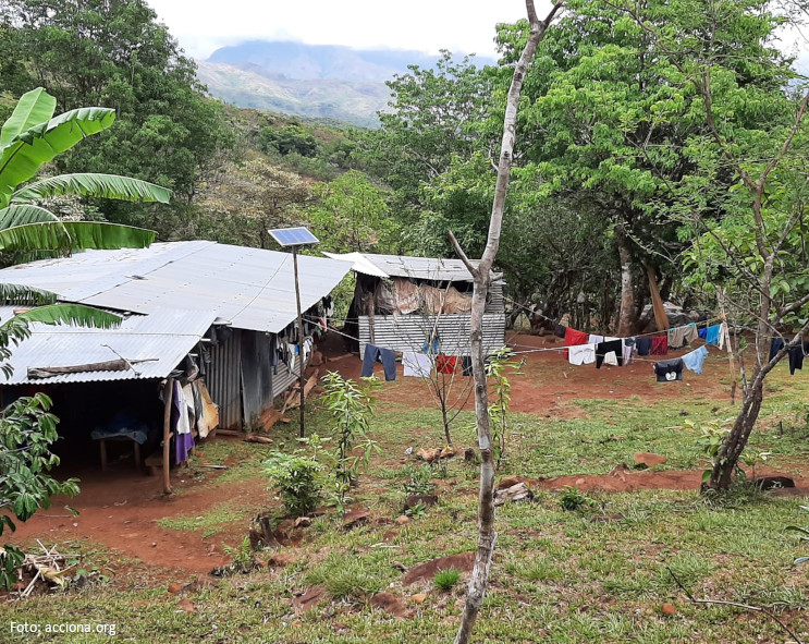 Evento on-line "Luz en Casa Ngäbe-Buglé: un modelo de electrificación rural para comunidades remotas de Panamá"