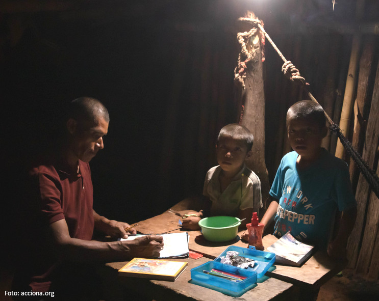 Luz en Casa ganador del desafío “Innovar para conectar” en Panamá